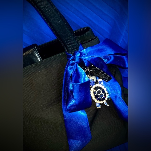 COACH Greenwich Tote Shoulder Bag (1999) with Vintage Metal Hang Tag - Picture 9 of 12